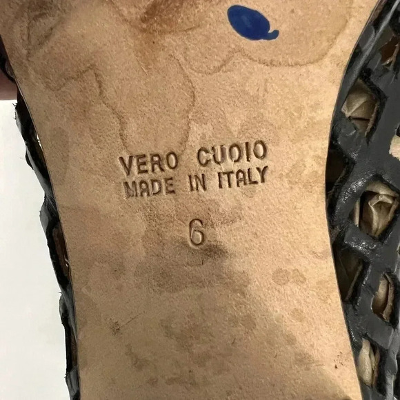 Aquatalia by Marvin K Perforated Fishnet Laser Cut Ankle Booties Black Leather 6 - Picture 6 of 9